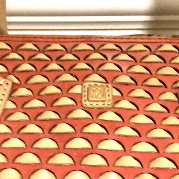 Pour La Victoire Leather basketweaved Authentic Extra Large Tote  Tan/Orange - Picture 9 of 16